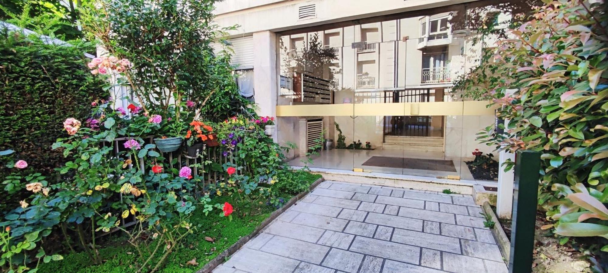 Studio Meuble Apartment Charenton-le-Pont Exterior photo